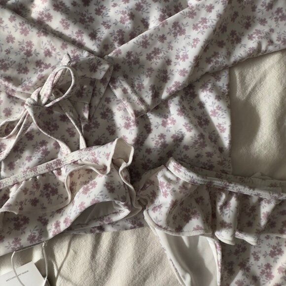 Jamie Kay swim set - Picture 3 of 3